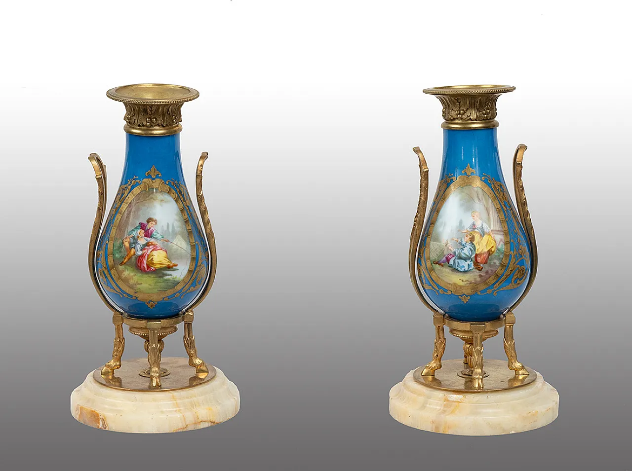 Pair of Napoleon III vases in polycromed porcelain, 19th century 1