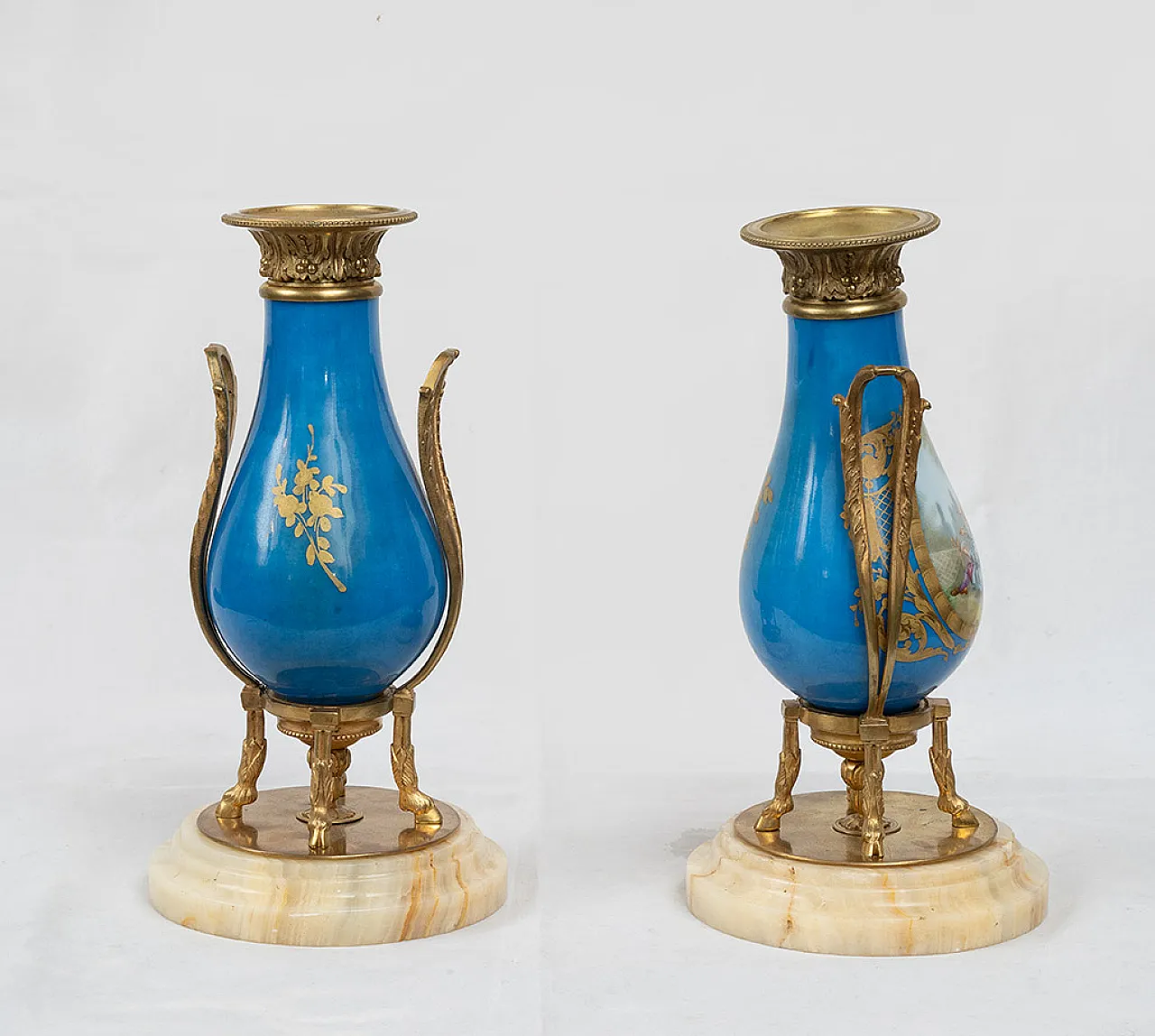 Pair of Napoleon III vases in polycromed porcelain, 19th century 6