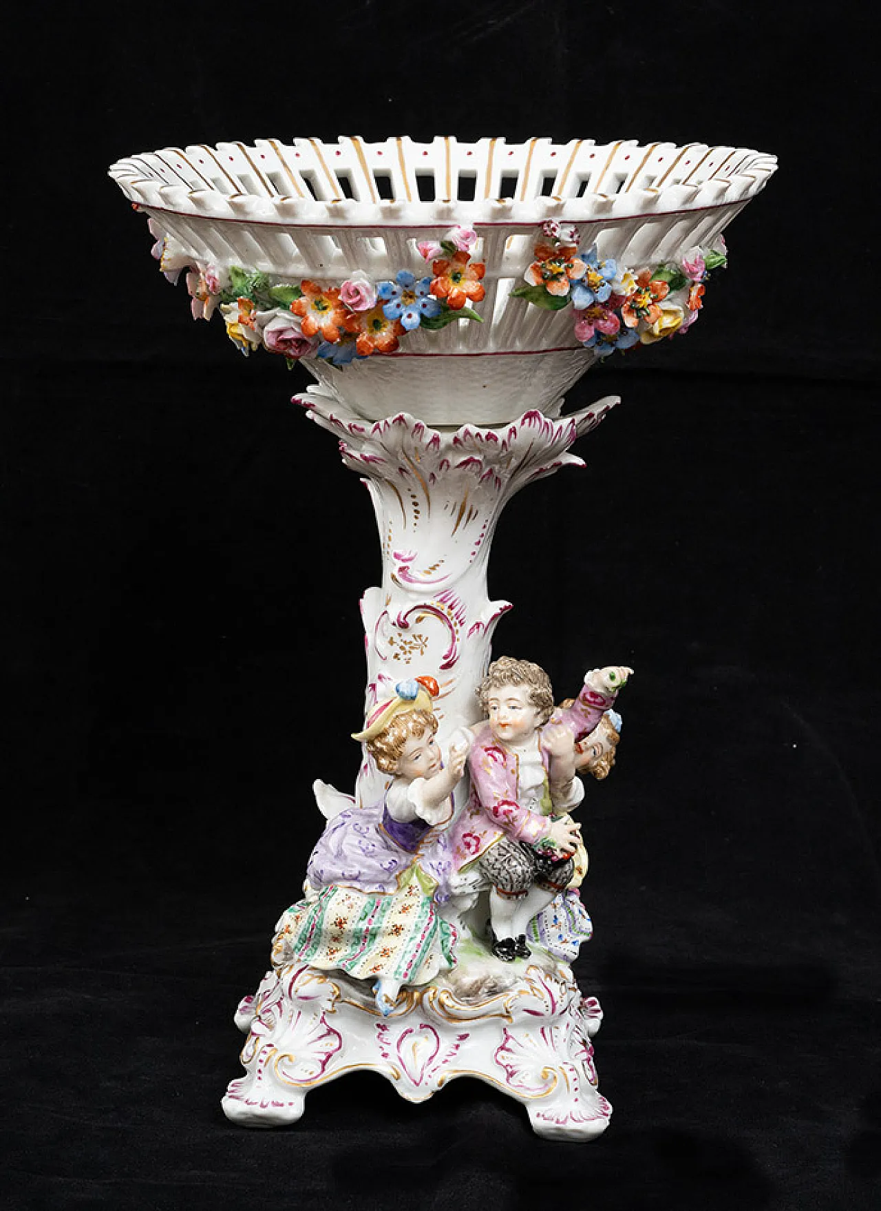 French centerpiece polycromed painted ceramic by Sevres, 20th century 1