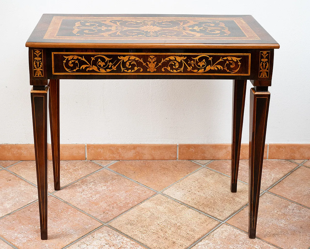 Lombard Louis XVI writing table in precious exotic woods, 18th century 5