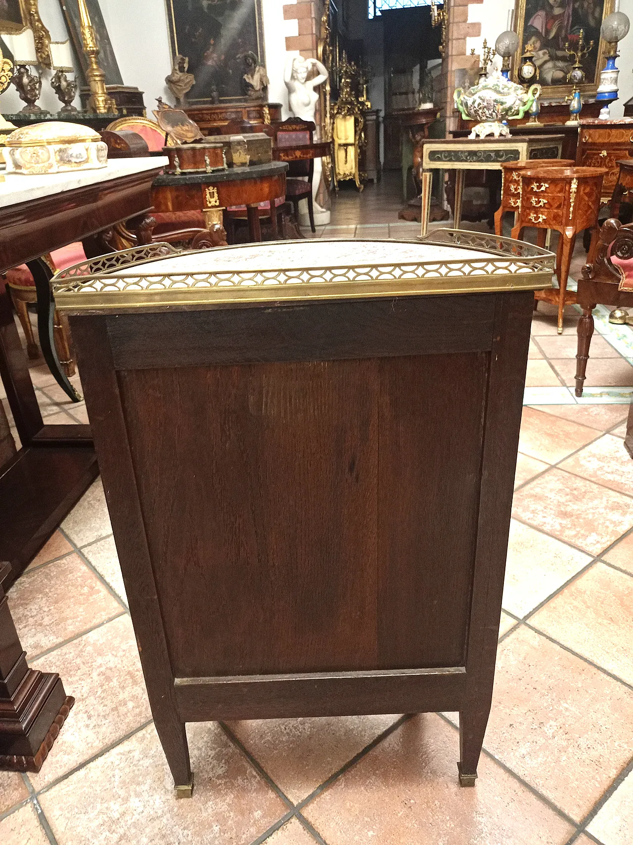 Small demi lune Napoleon III side table in mahogany, 19th century 3