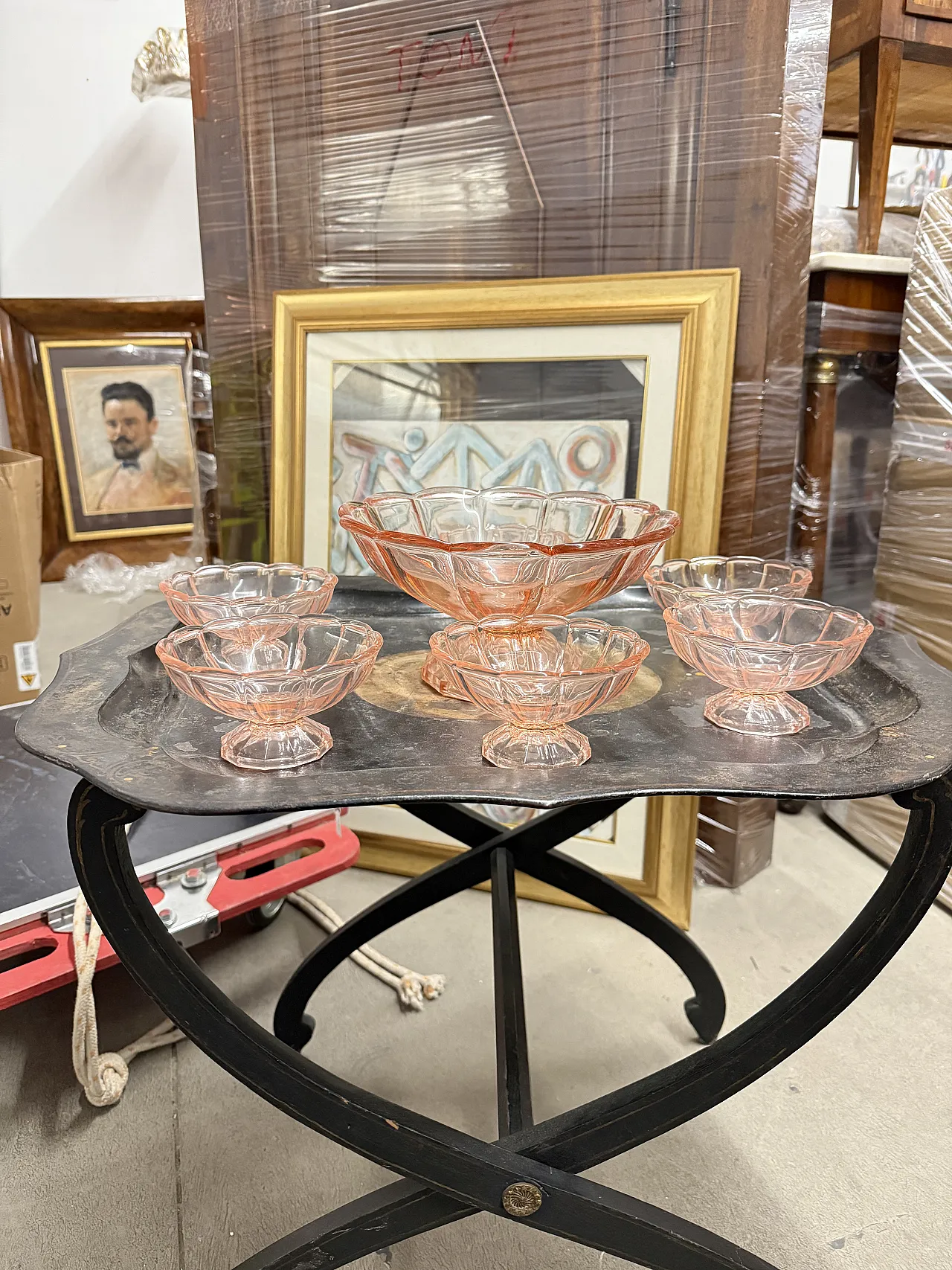 Art Decò dessert set in pink glass shaped like flower, 1940s 1