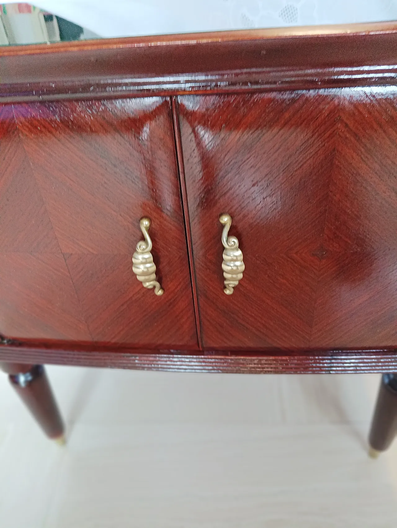 Pair of Mid Century bedside tables in rosewood root,  50s 14