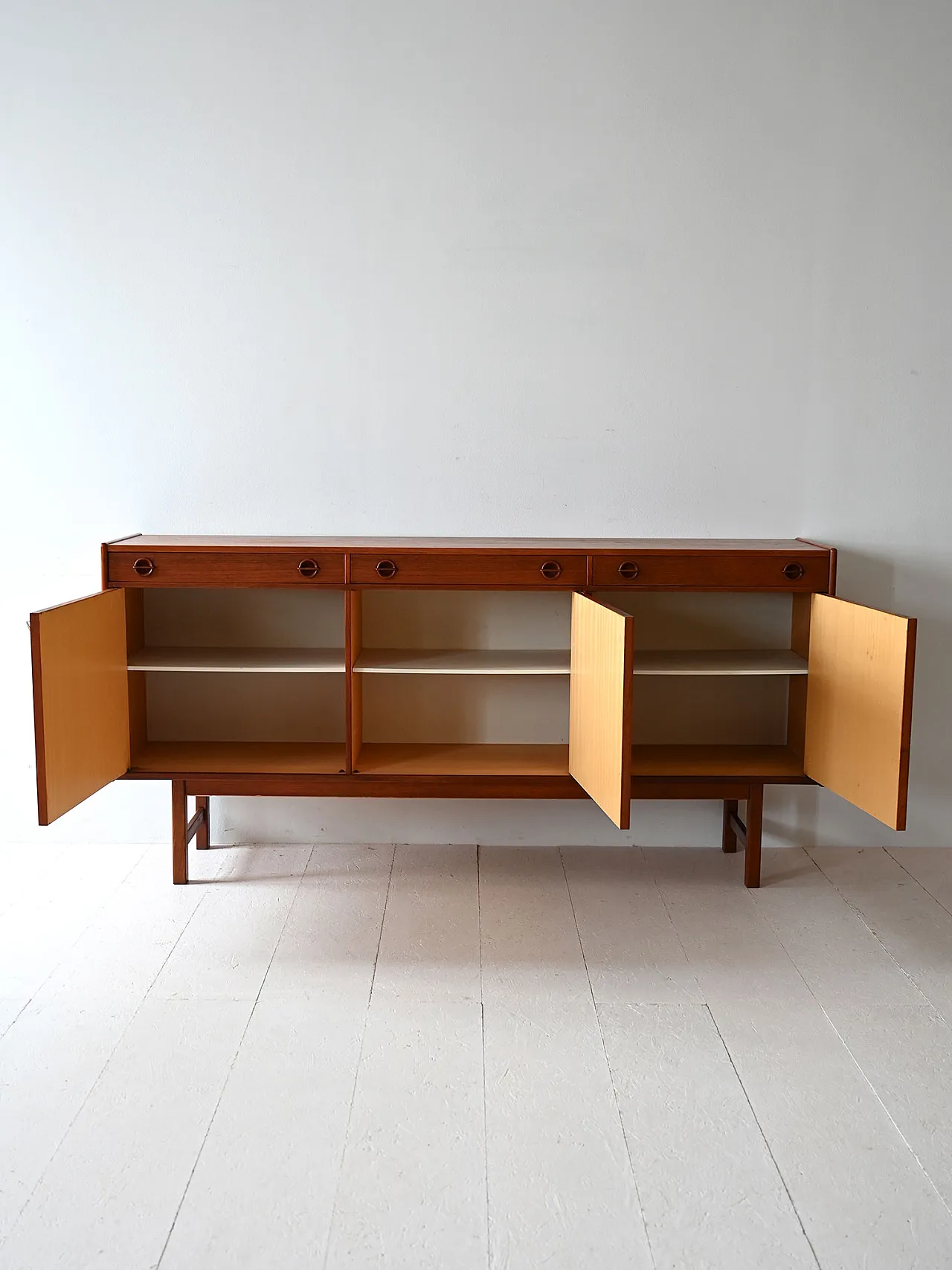 Sideboard scandinavo con ante a battente, anni '60 3