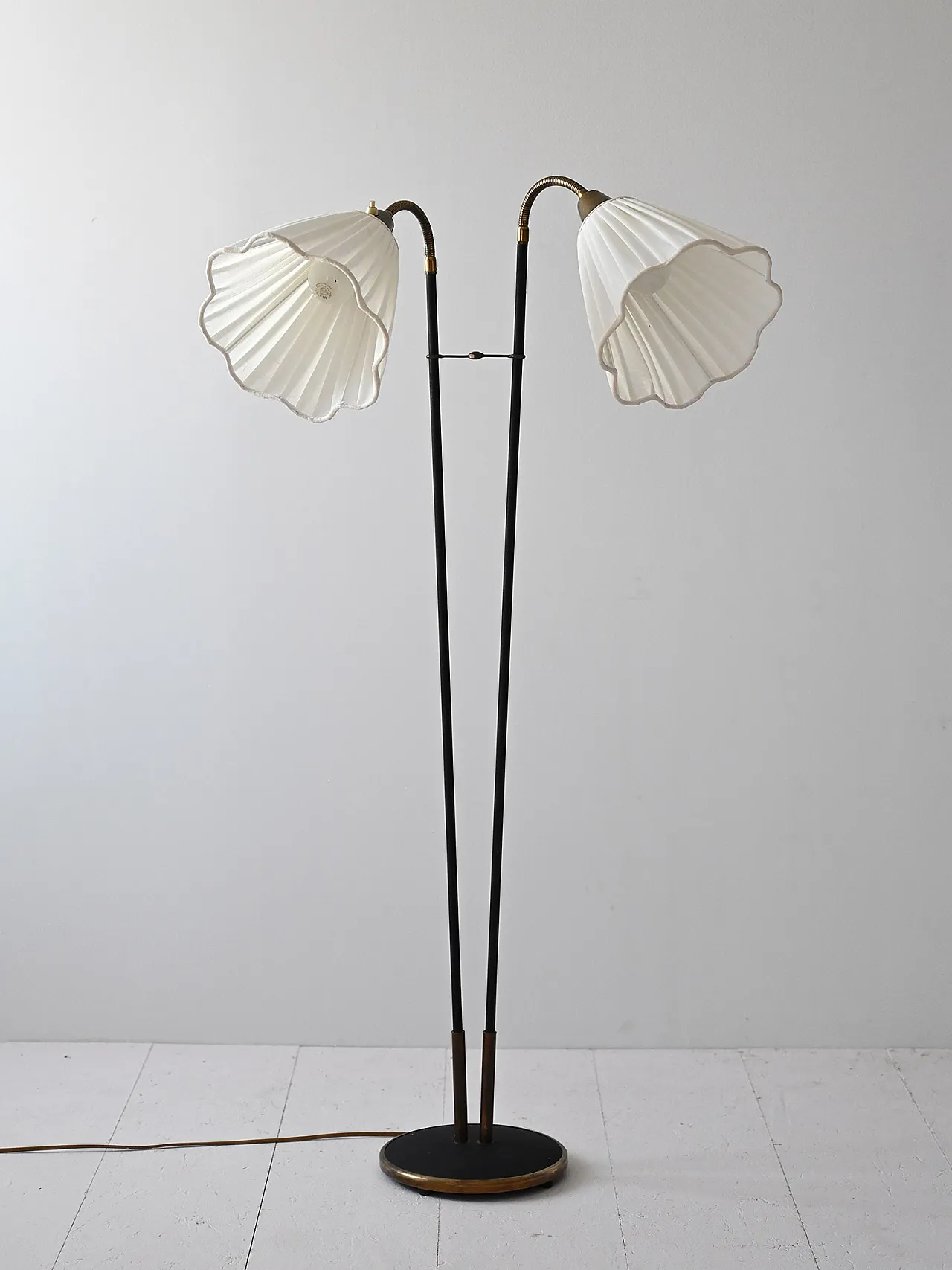 Floor lamp with two light points, 70s 3