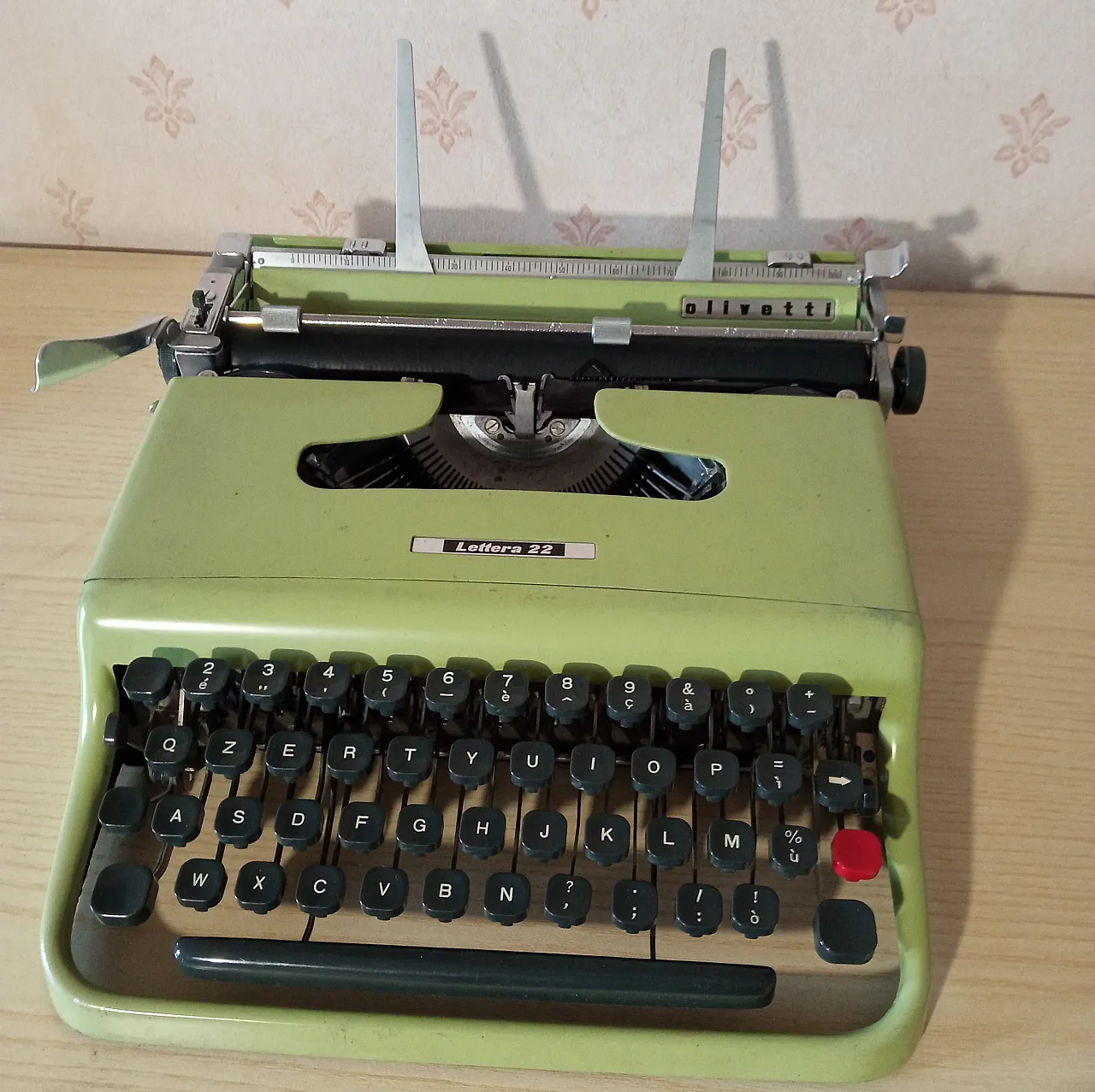 Olivetti lettera 22 10