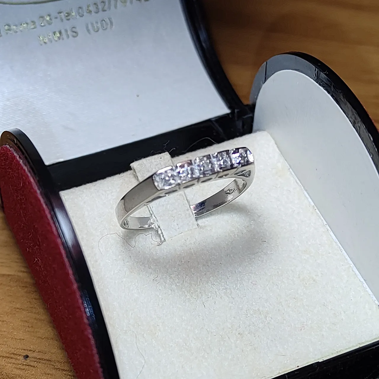 Ring in riviera, platinum, 5 diamonds, 60s 11