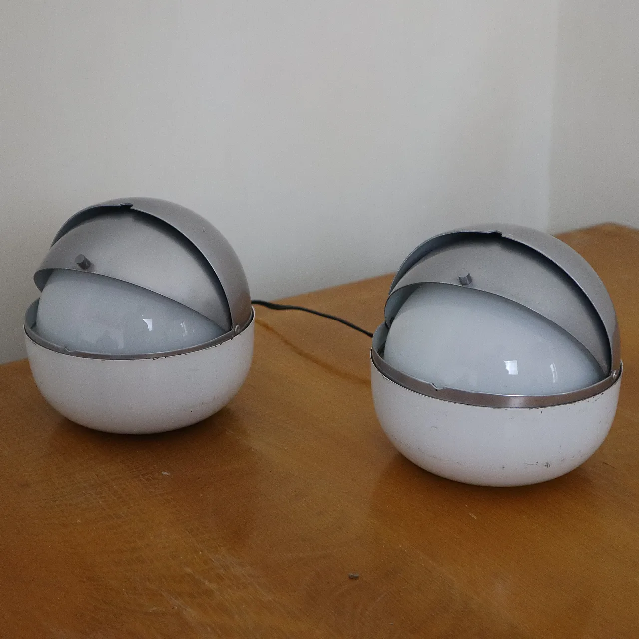 Pair of space Age by Lamperti lamps, Italy, 60s 2