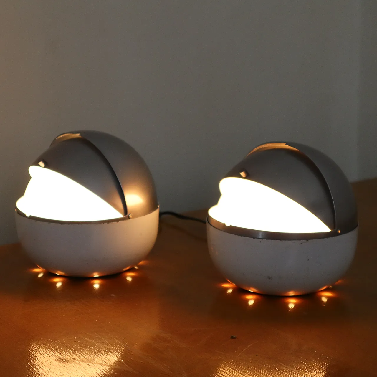 Pair of space Age by Lamperti lamps, Italy, 60s 3