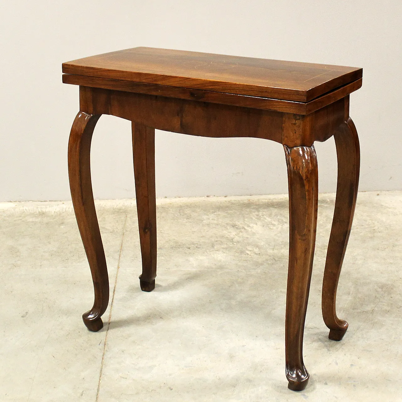 Louis XV inlaid walnut table in inlaid walnut,  '700 1