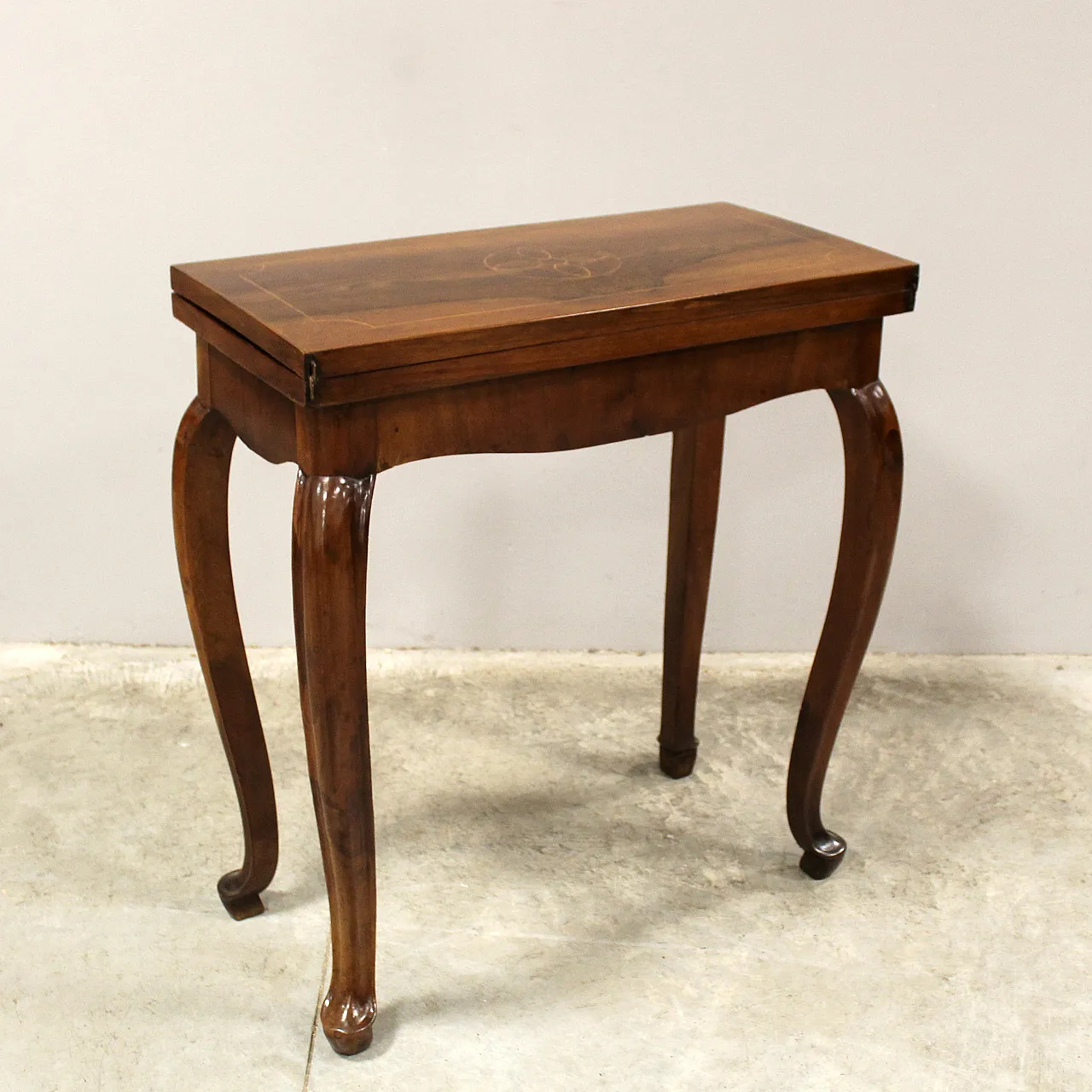 Louis XV inlaid walnut table in inlaid walnut,  '700 8