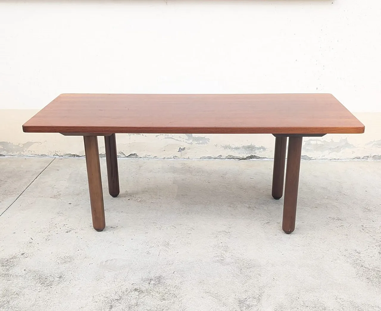 Italian Japandi walnut and ebony Table, 70s 1