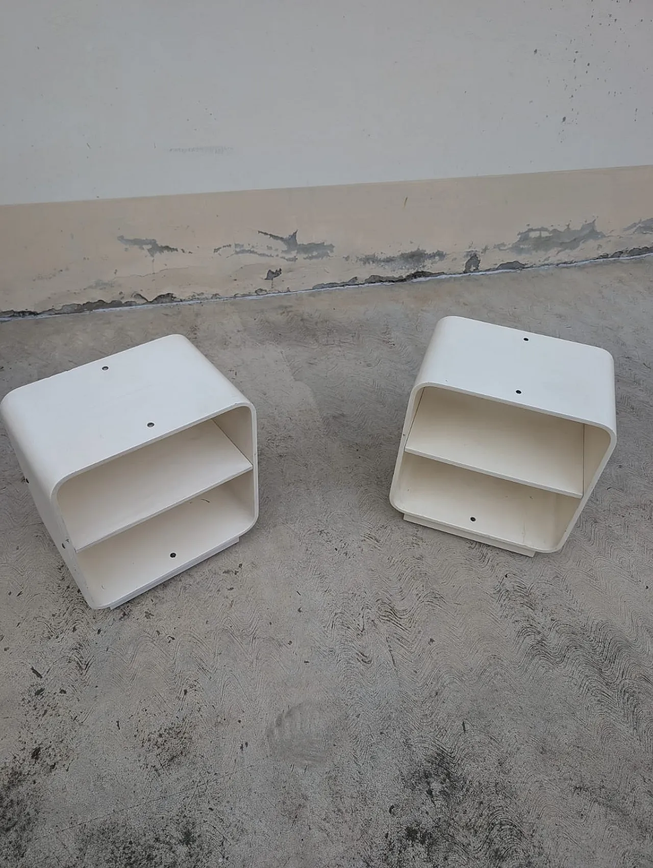 Pair of bedside tables by Carlo de Carli, 60s 6