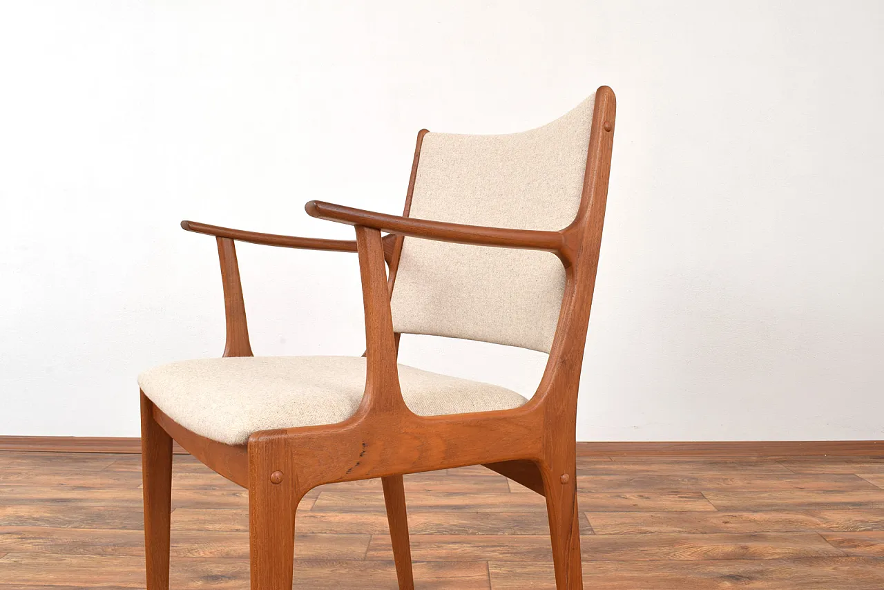 Mid-Century Danish Teak chairs by Johannes Andersen, 60s 12