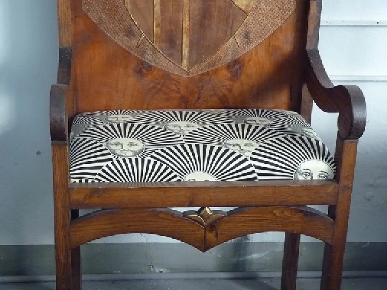 Cardinal's throne in wood with noble coat of arms, 19th century 8