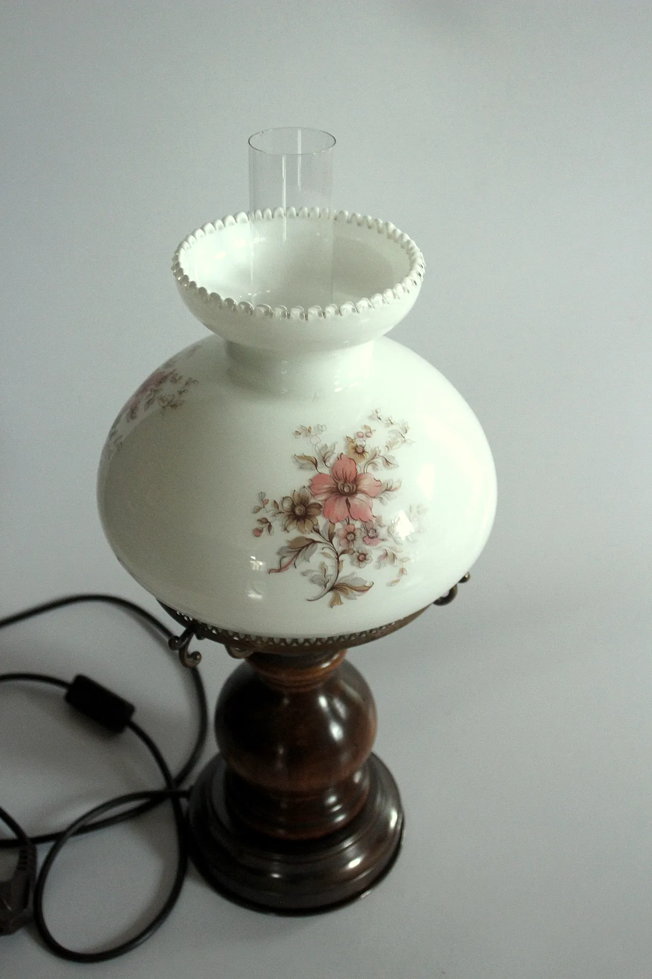 German table lamp milk glass, wood and metal base, 60s 3