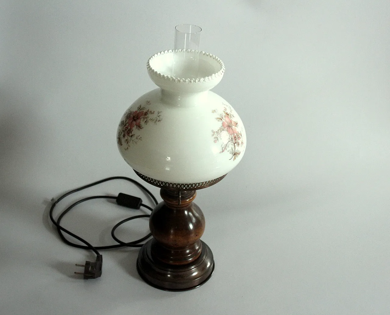 German table lamp milk glass, wood and metal base, 60s 4