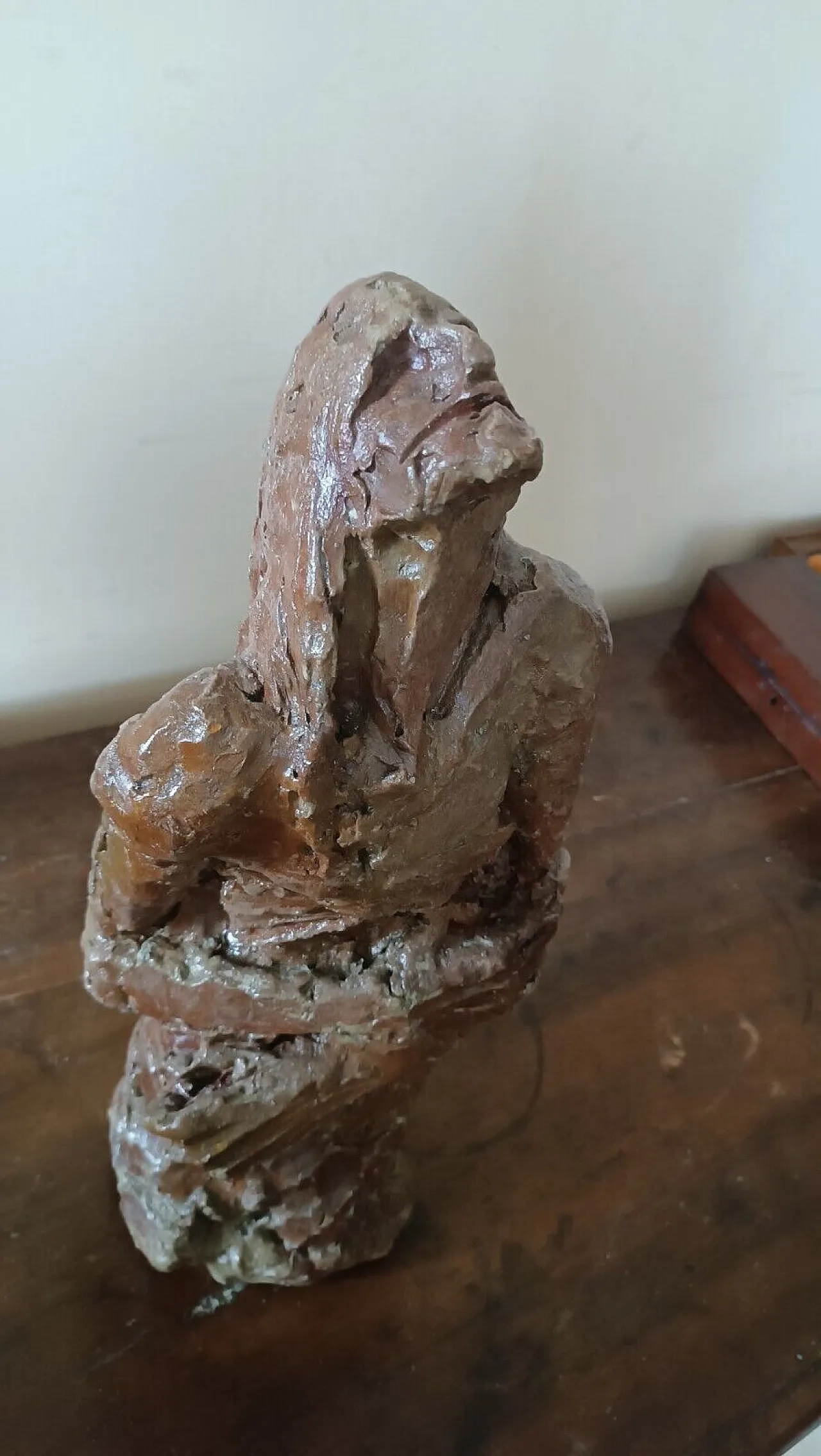 Scultura astratta figura femminile in terra cruda, fine '900 3