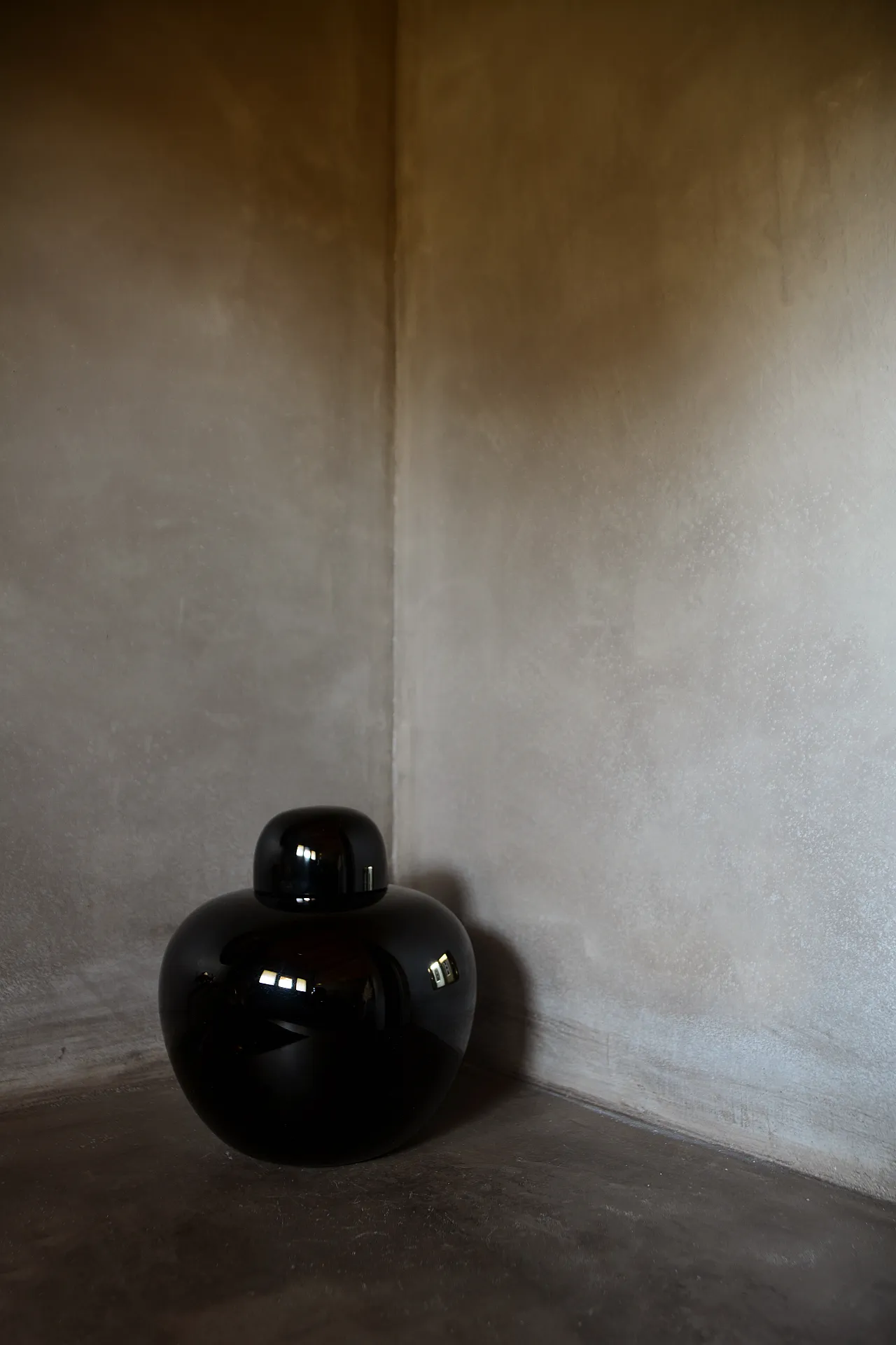 Opaque black vase in Murano glass by Tobia Scarpa, 1985 2