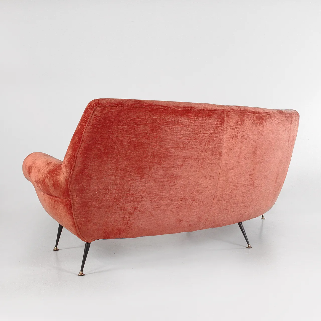 Terracotta velvet sofa in the style of Gigi Radice, 1960s 7