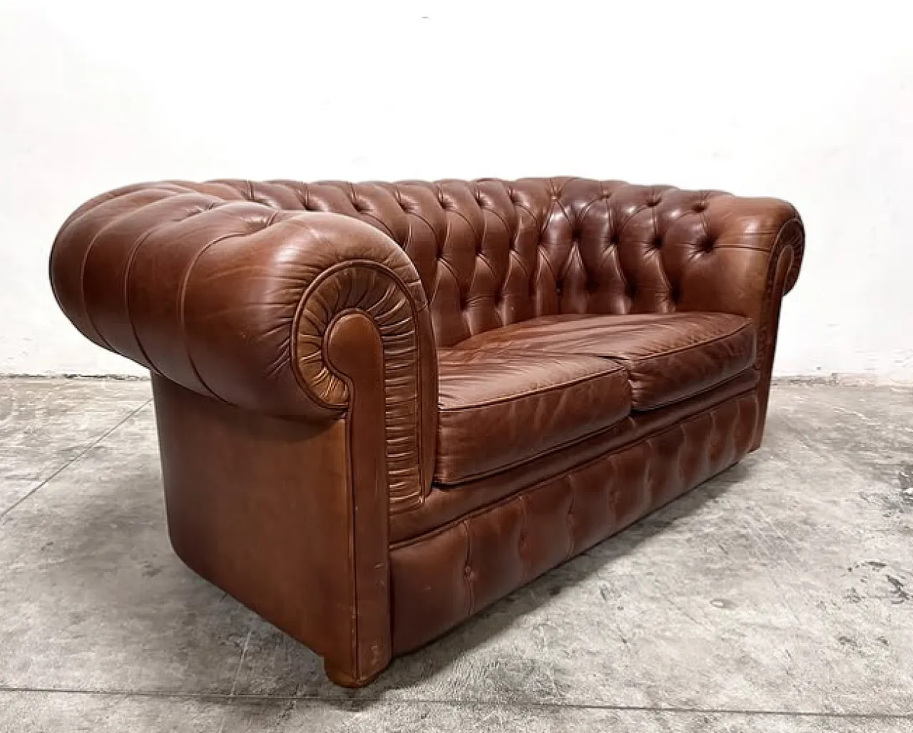 Brown leather Chesterfield sofa, 1980s 4