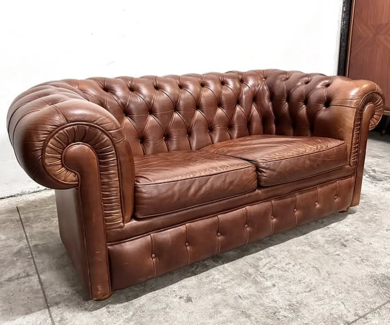 Brown leather Chesterfield sofa, 1980s 7