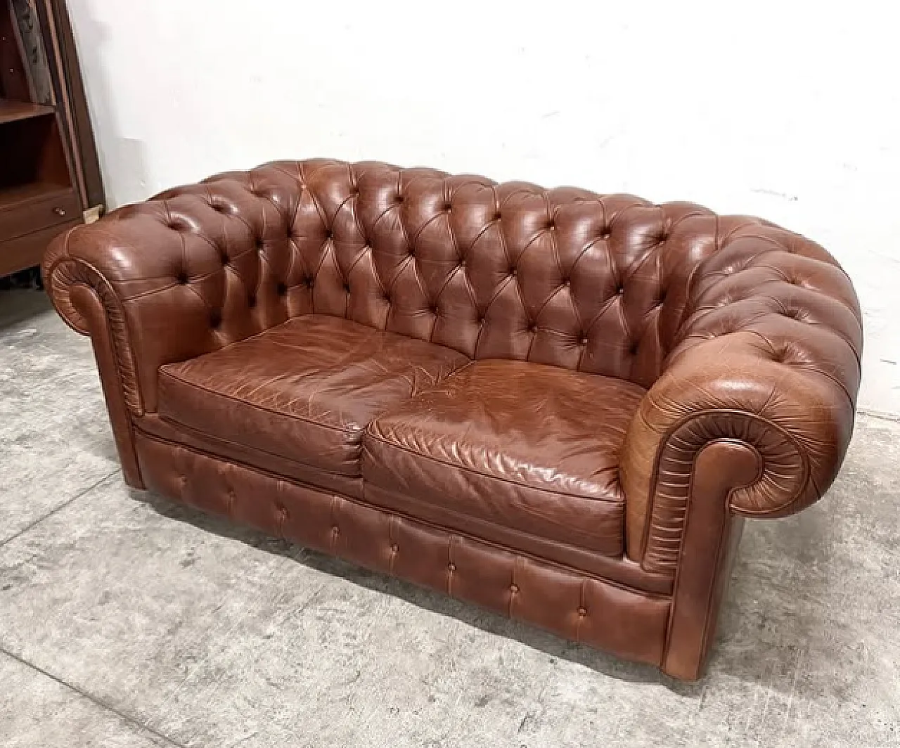 Brown leather Chesterfield sofa, 1980s 8