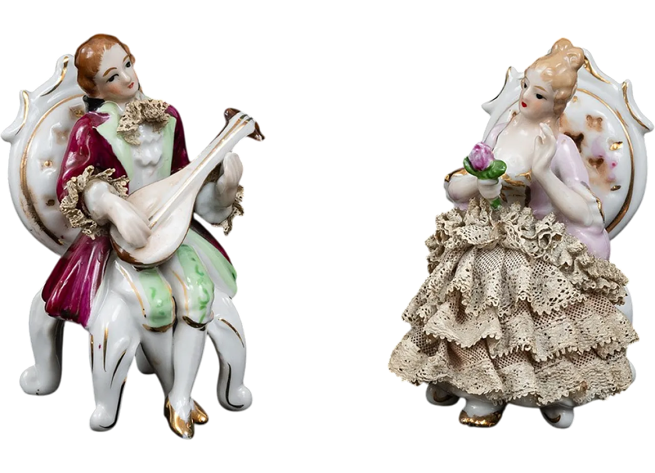 Pair of polychrome porcelain sculptures genre scene, 20th century 6