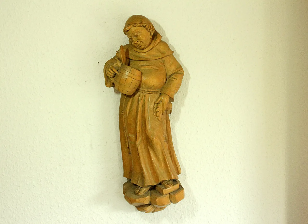 Mid Century wooden German sculpture "Monk with a tankard", 50s 2