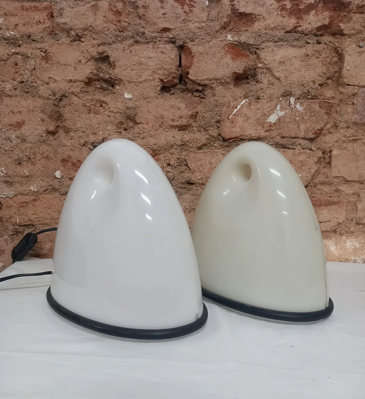 Pair of Iialo iGuzzini table lamps, 70s 1