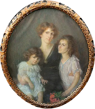 Oval Family portrait, pastel on paper in carved wood frame, 20th c.