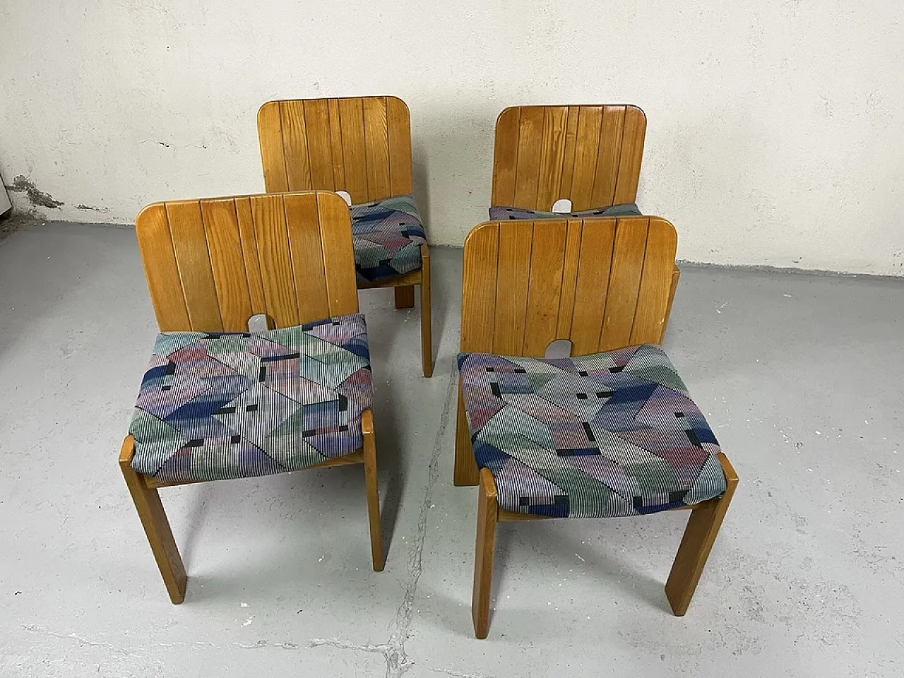 4 Missoni-style wooden and fabric chairs, 1960s 3