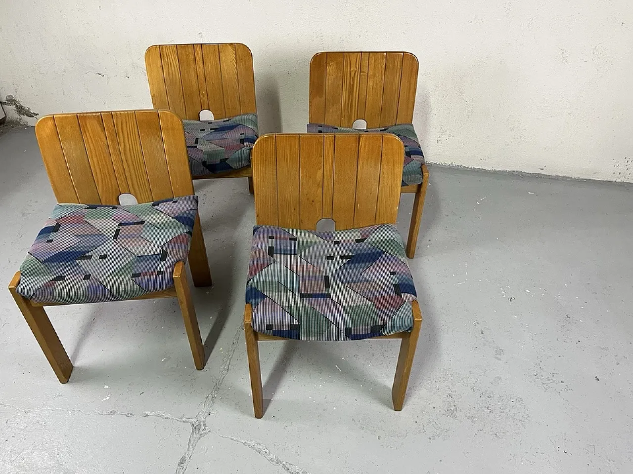 4 Missoni-style wooden and fabric chairs, 1960s 5