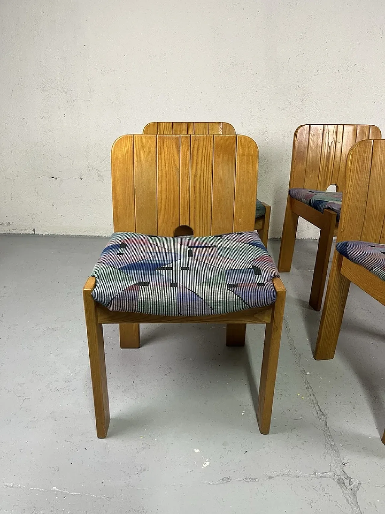 4 Missoni-style wooden and fabric chairs, 1960s 7