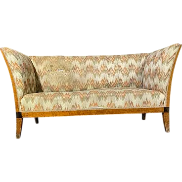 Sofa in Walnut Louis XVI, '700