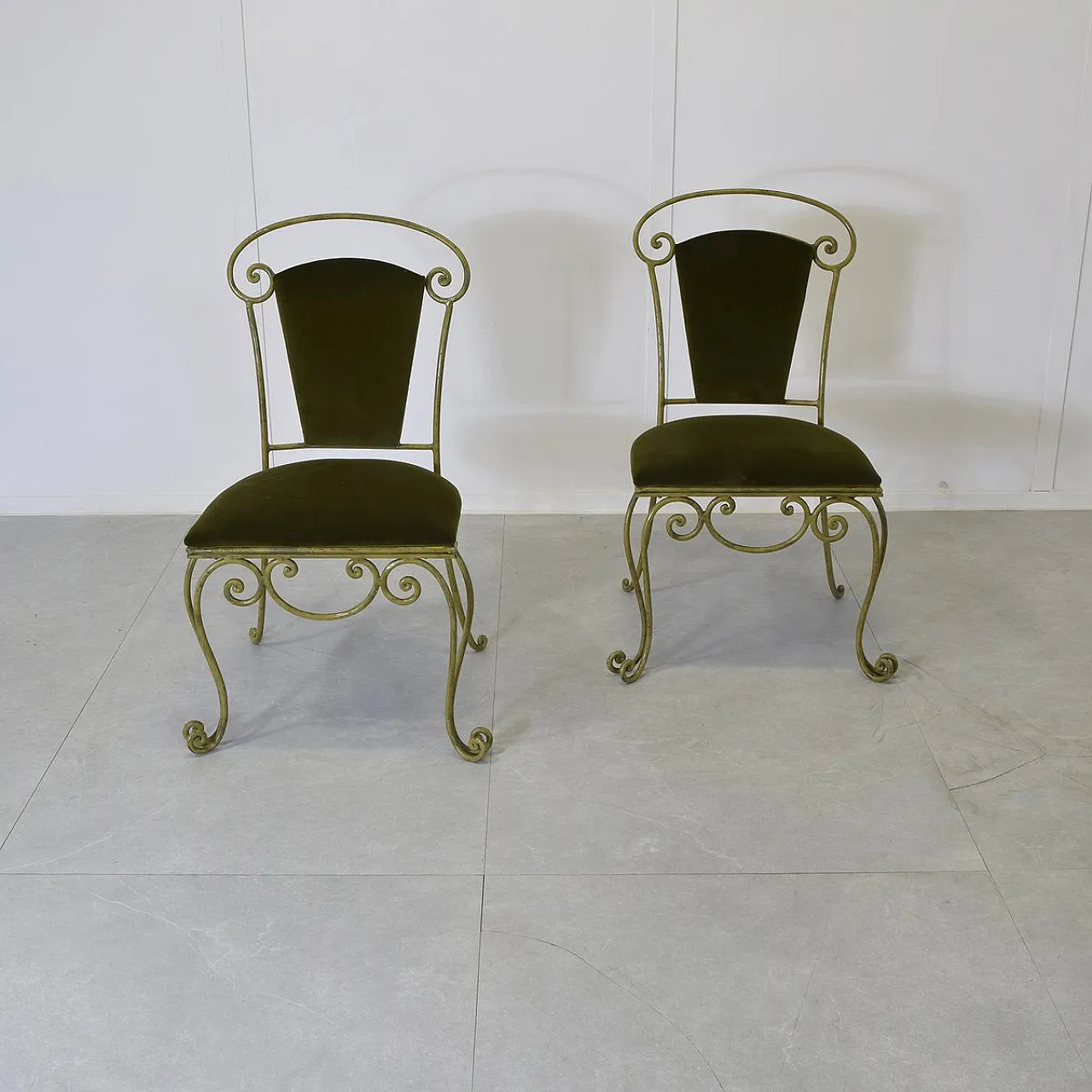 Pair of iron and velvet chairs by Casa E Giardino, 1950s 4