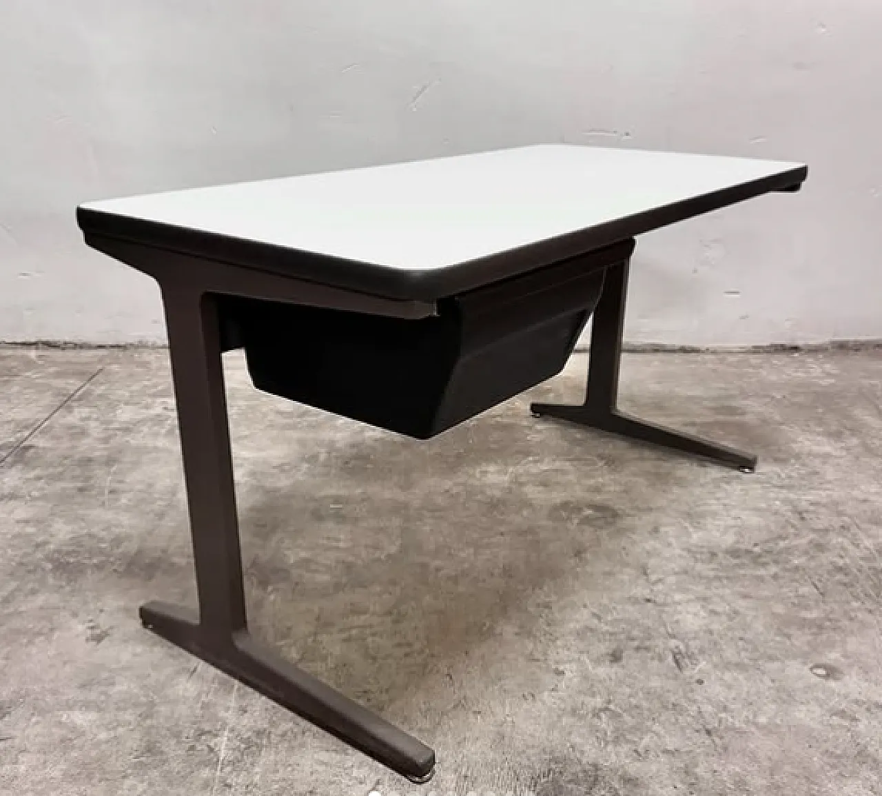 Office desk by George Nelson for Vitra, 1960s 1