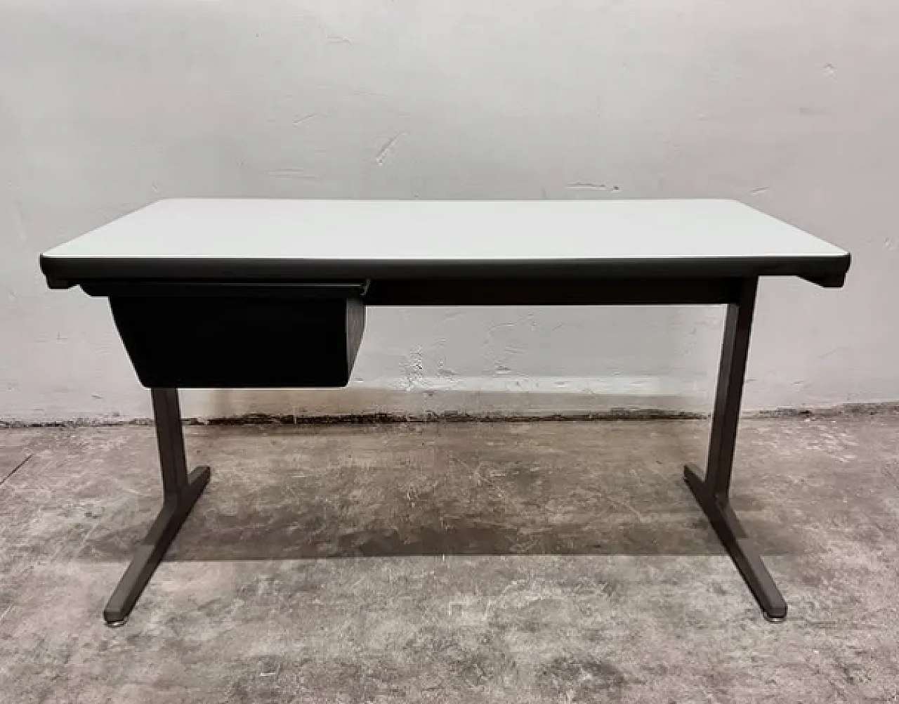 Office desk by George Nelson for Vitra, 1960s 2