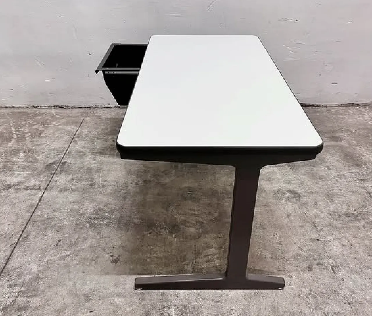 Office desk by George Nelson for Vitra, 1960s 7