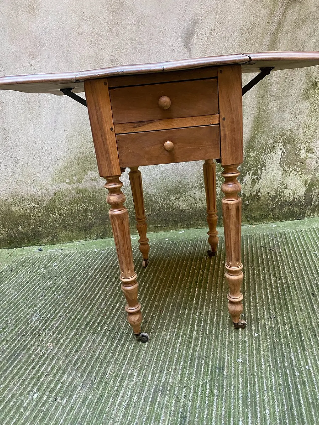 Wooden coffee table, early 20th century 5