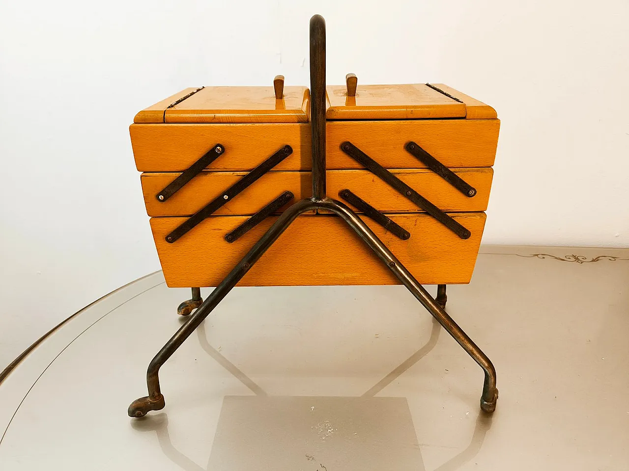 Object holder with wheels, 1950s 2