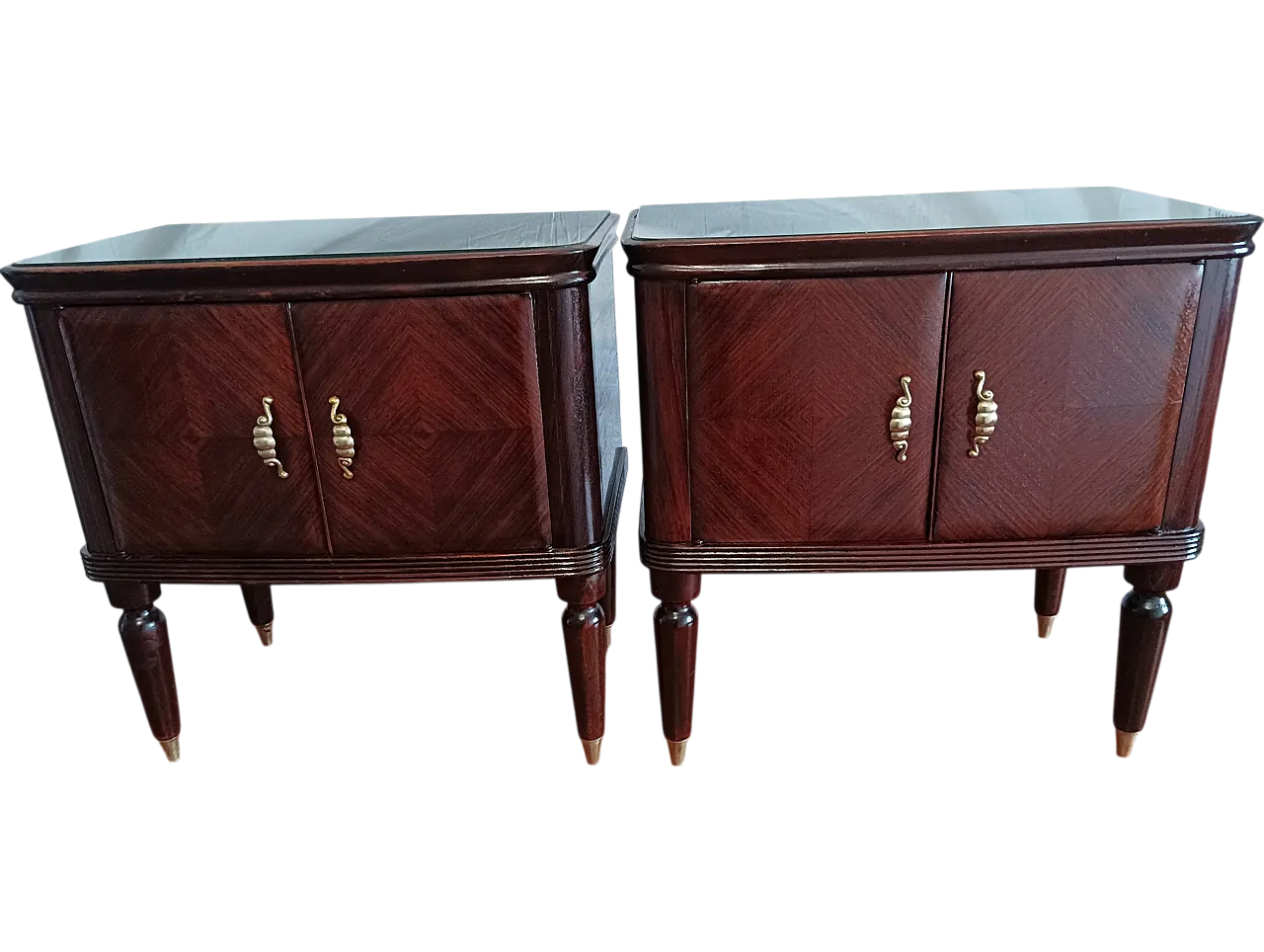 Pair of Mid Century bedside tables in rosewood root,  50s 18